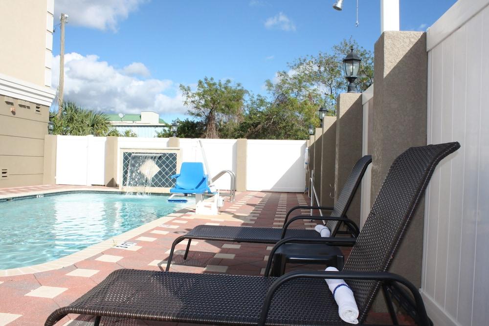 Country Inn & Suites By Radisson, Tampa Airport North, Fl West Chase Exterior foto