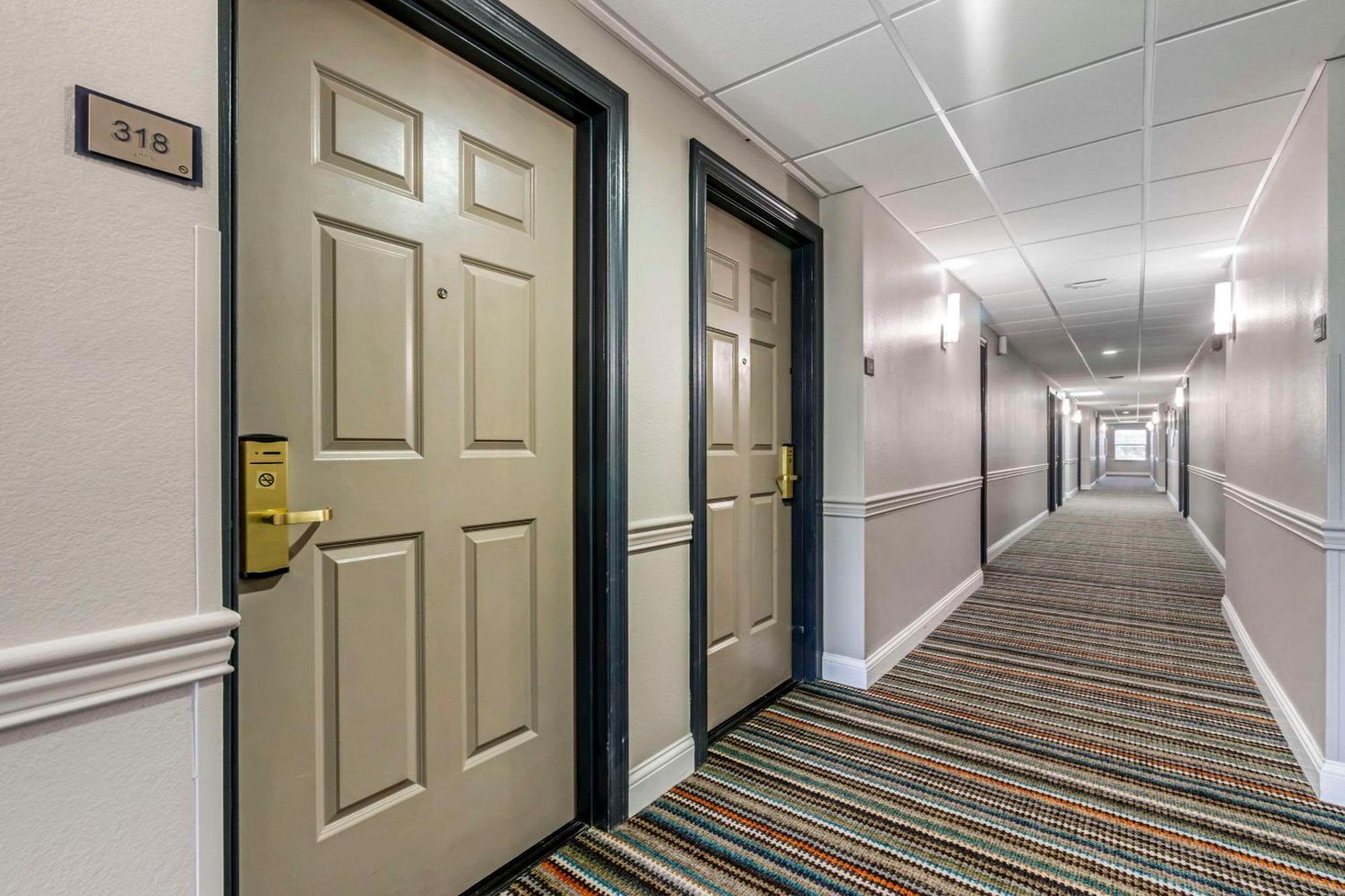 Country Inn & Suites By Radisson, Tampa Airport North, Fl West Chase Exterior foto